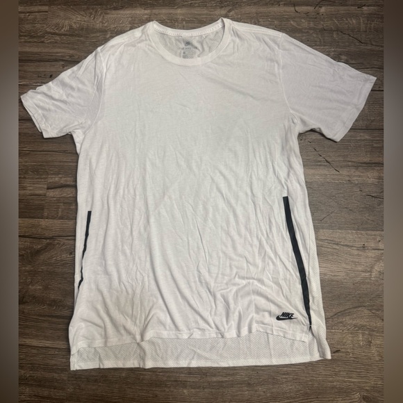 Nike White Performance Tee - Picture 1 of 7